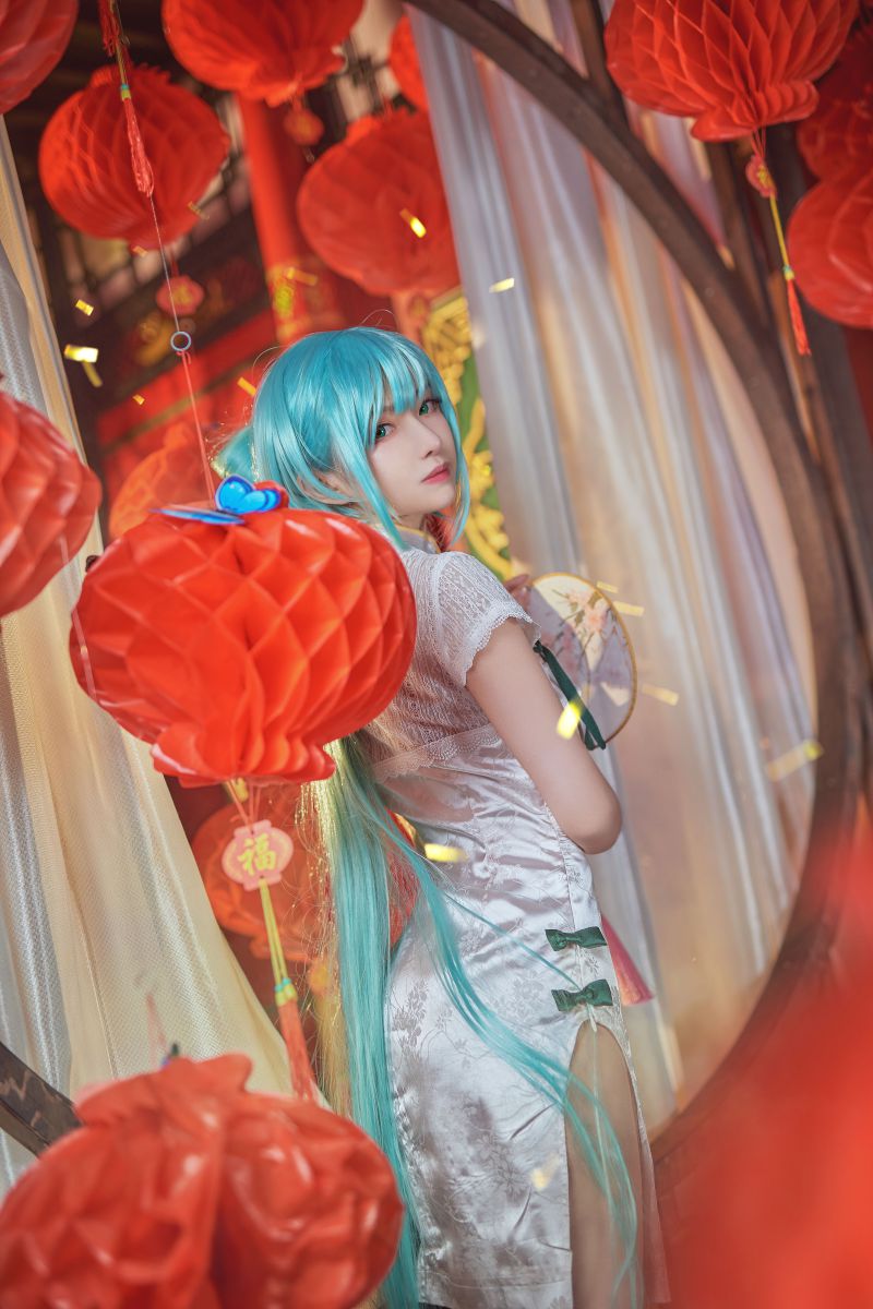 Shika小鹿鹿 – NO.106 初音 韶华 [13P+2V／80MB]插图1