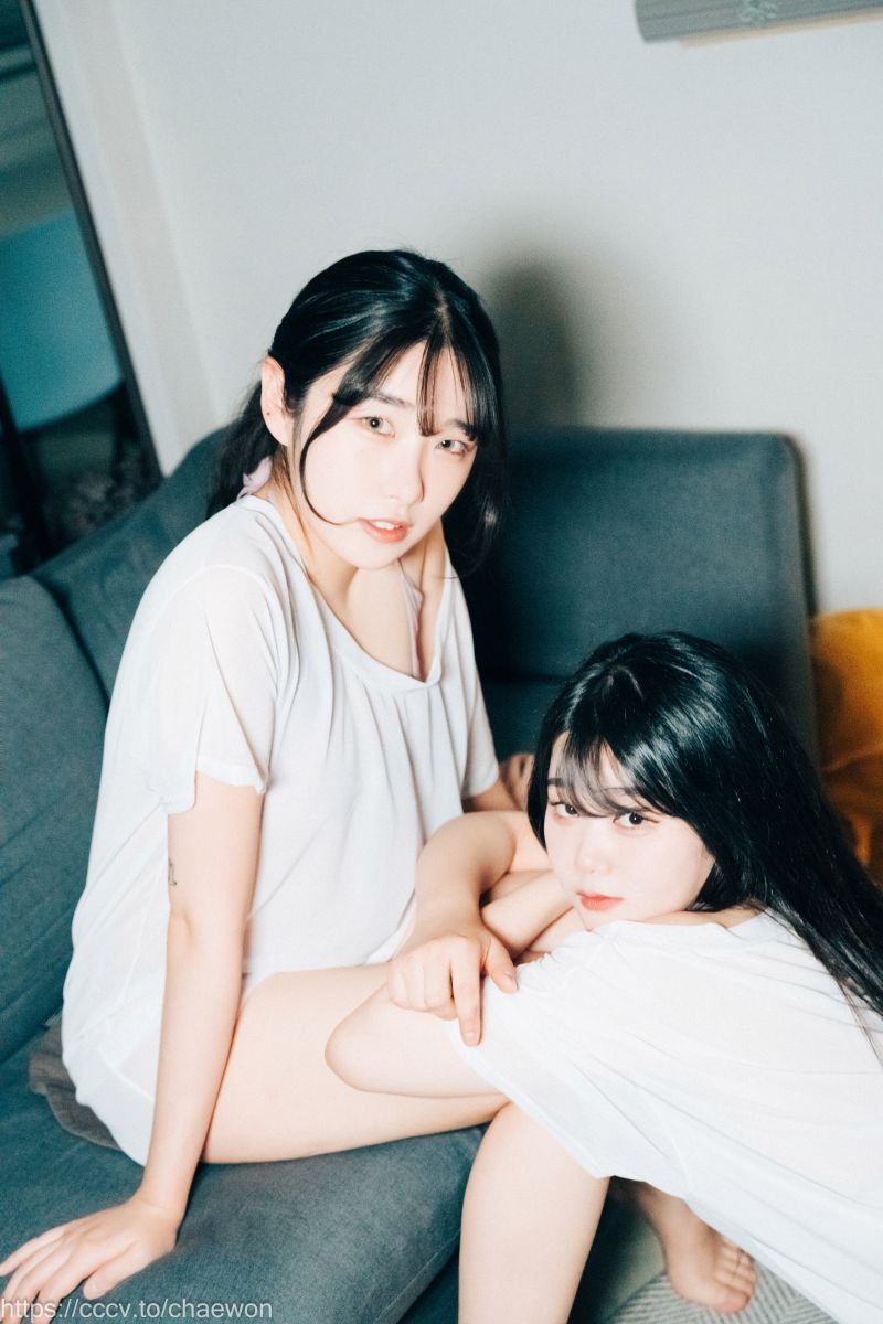 Loozy NO.133  Zia (지아) & Sonson (손손) - yuri, girl's love[160P-11V-4.94G]插图1