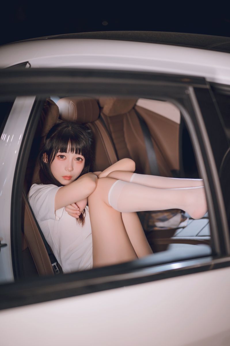 usejan蓝蓝 - NO.009 夜樱[40P-73.7M]插图1