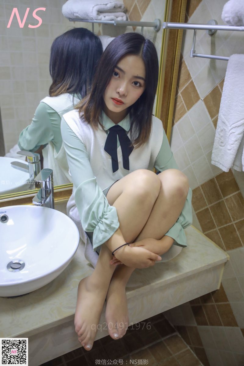 纳丝摄影 NO.195 洋洋新的丝袜萌装（收藏版） [31P+370M]插图