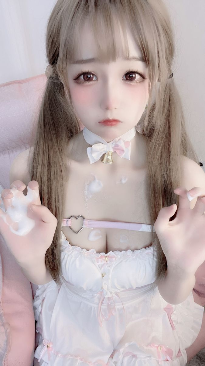 网红博主 奶凶小琪【215P58V19G】插图