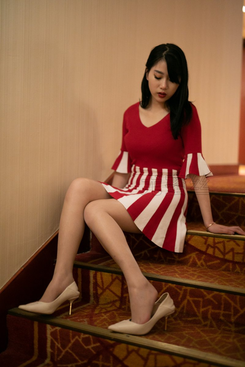 [尤蜜丝]穿搭写真 NO.039插图1