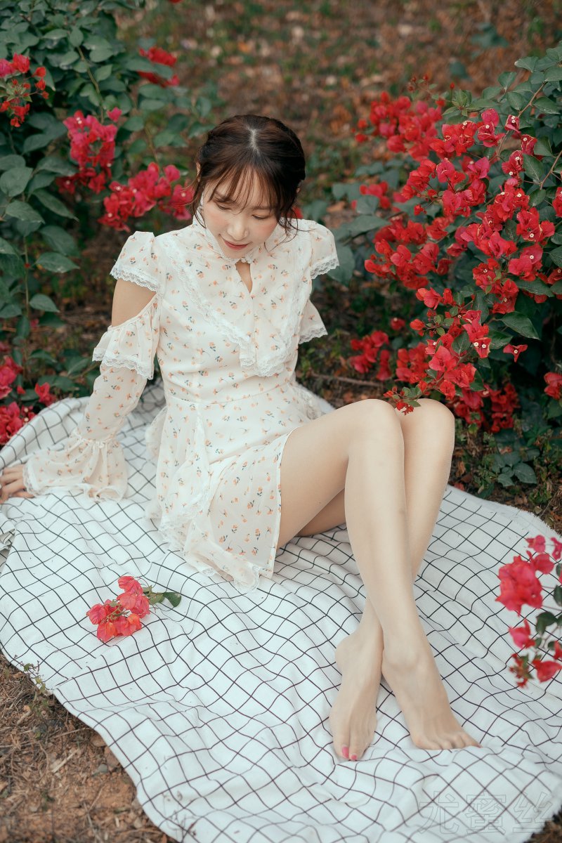 [尤蜜丝]穿搭写真 NO.041插图