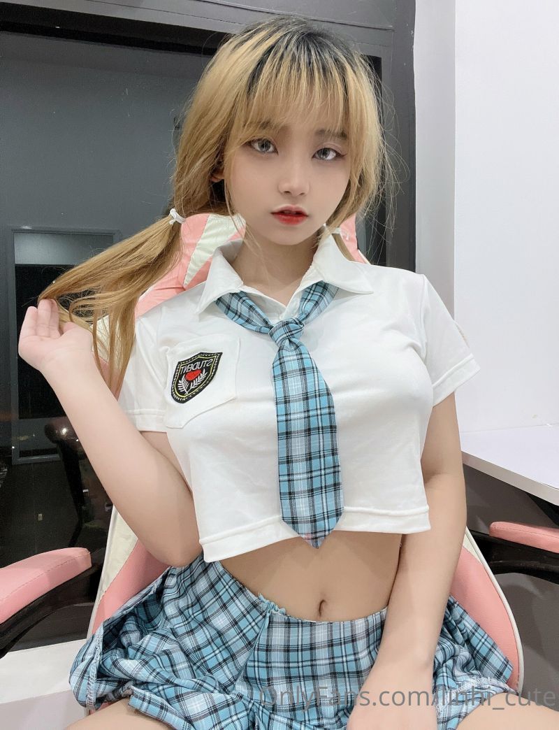 童颜巨乳 yuumeilyn 反差萌妹【NPNV 36.3GB】插图