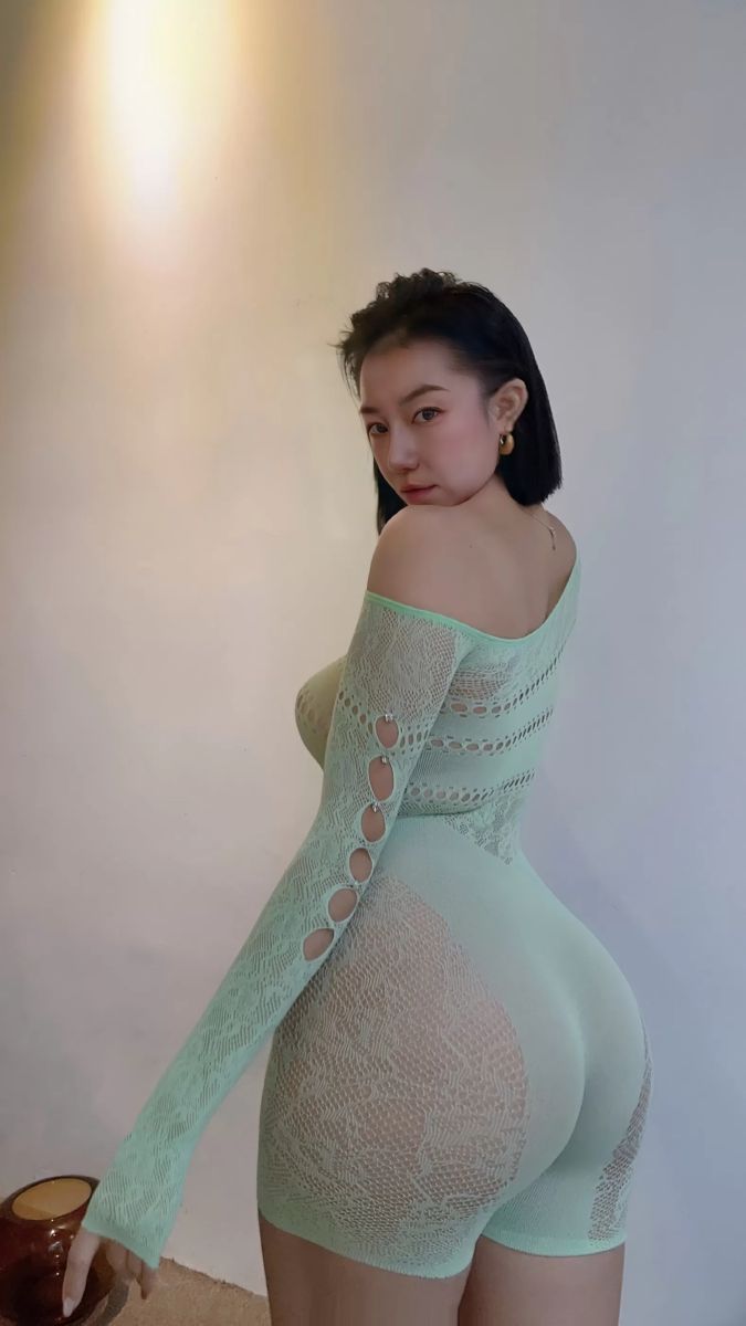 【微密圈】鹿瑶-来自修女的考验 [9P-8M]插图1