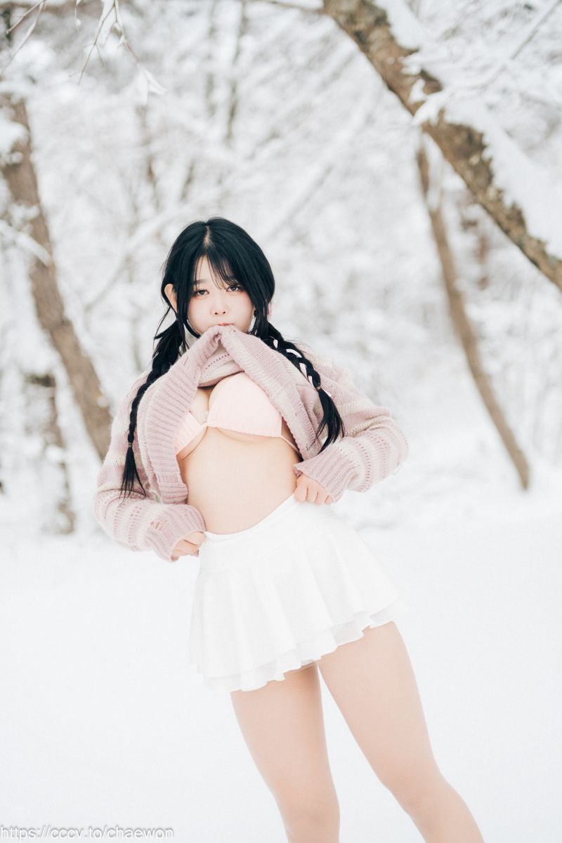 Loozy NO.147  Zia (지아) - Snow girl [114P+1V／1.60GB]插图