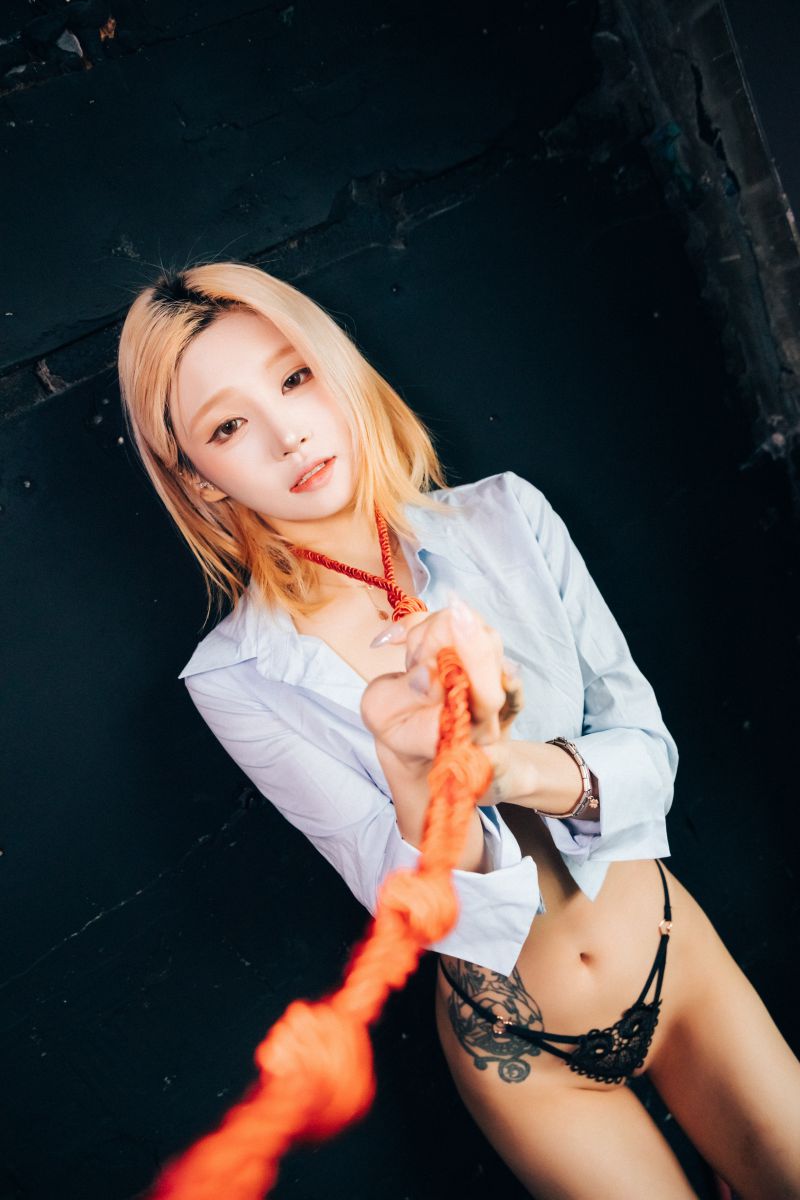 Loozy NO.103  Taeri - Enslave (+S.Ver)[81P-6V-1.68G]插图1