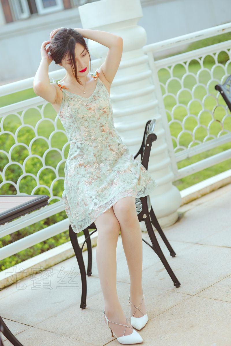 [尤蜜丝]穿搭写真 NO.064插图1