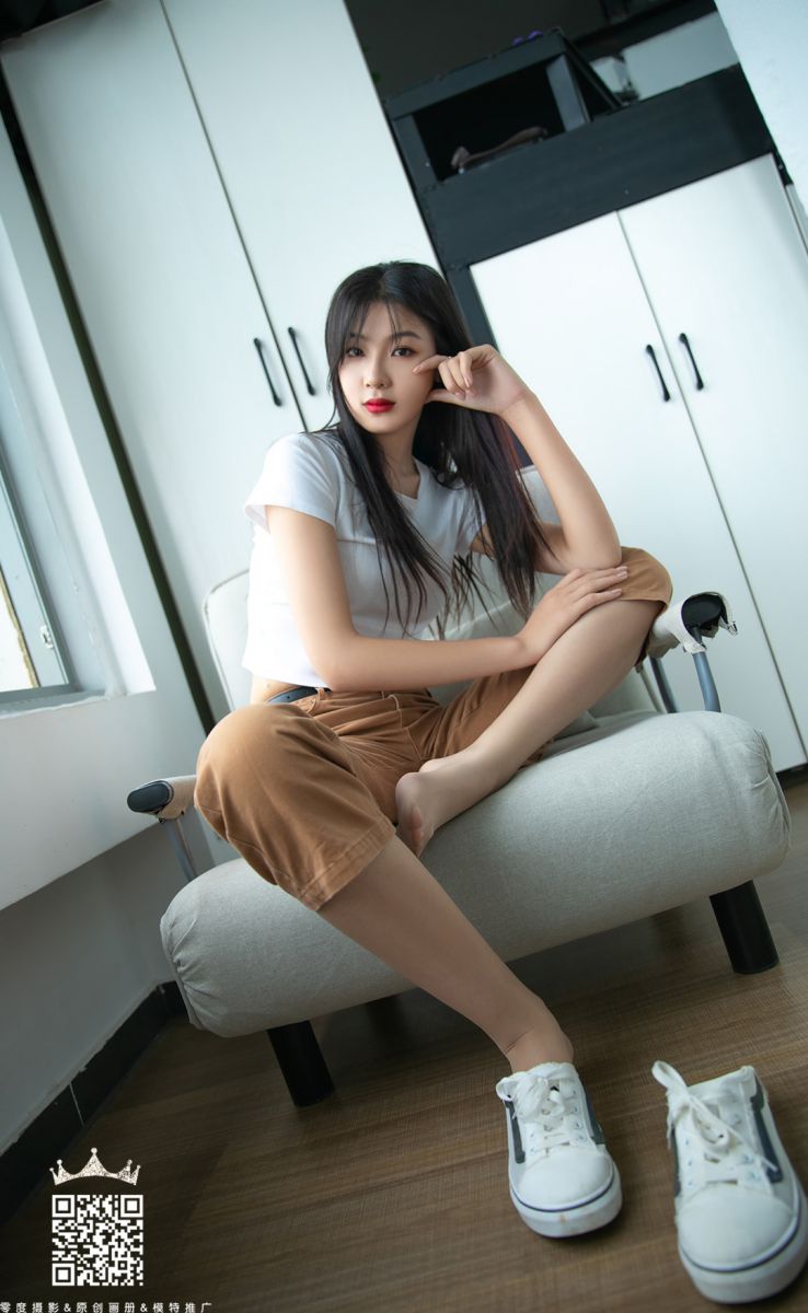LD零度摄影 NO.082 设计专业应界毕业生晶晶 [45P+35M]插图1