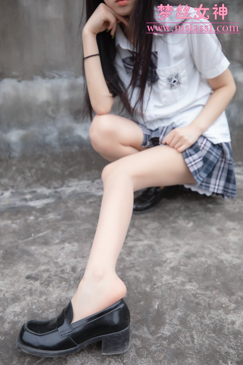 [MSLASS梦丝女神] 2021-06-21 NO.166 王娇娇 天台JK少女 [64+1P／408MB]插图