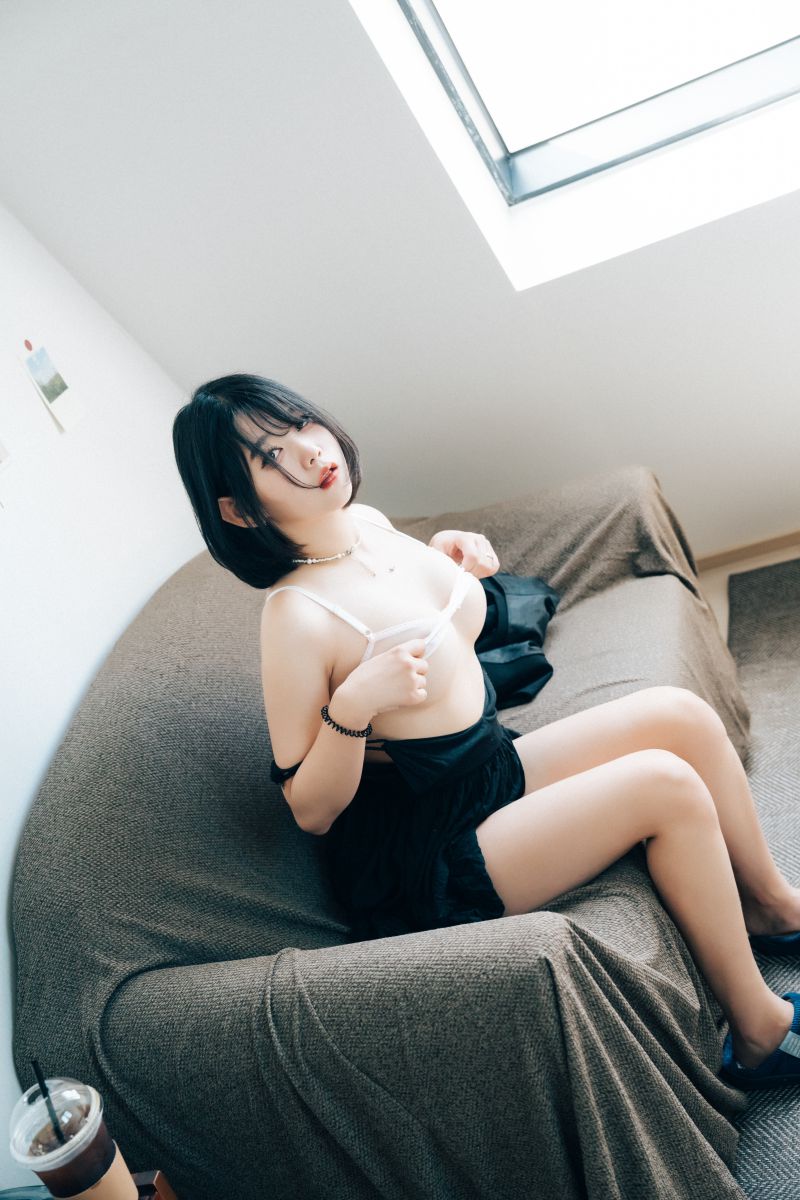 Loozy NO.117  Zia (지아) - With Delivery Man[140P-6V-2.91G]插图