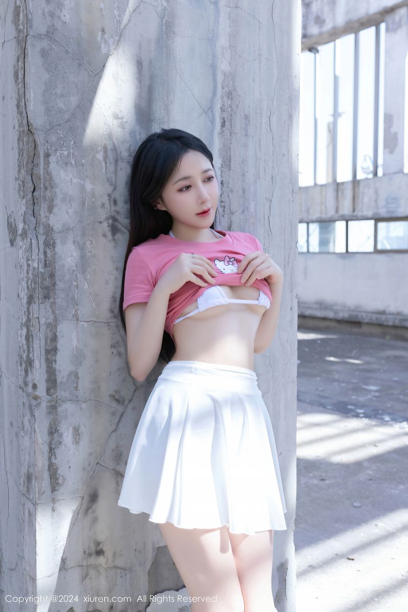[XIUREN秀人网] 2024.04.26 NO.8457 鱼子酱Fish 性感白色短裙插图1